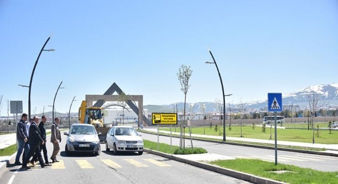 ETÜ yerleşkesinde ‘Yaya Öncelikli Trafik'