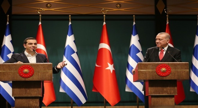 Erdoğan'dan siyasetçi tarifi