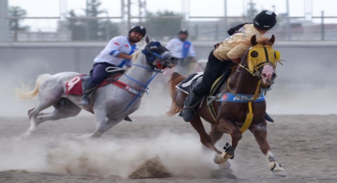 Erzurum'da ata sporu cirit tutkusu