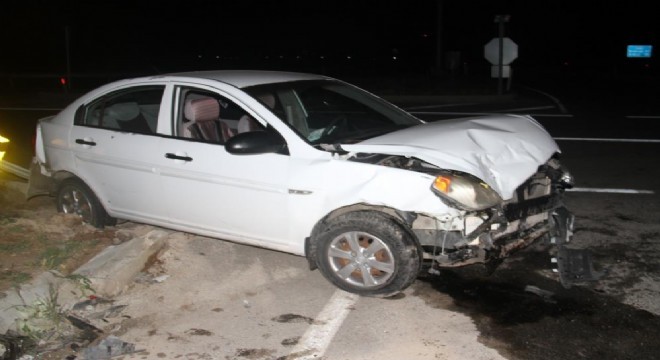 Erzurum'a gelirken kaza geçirdiler: 7 yaralı