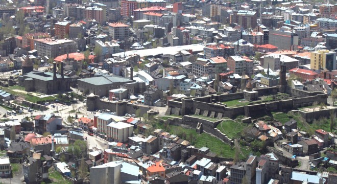 Erzurum'da 9 ayda 4 bin 700 konut satıldı