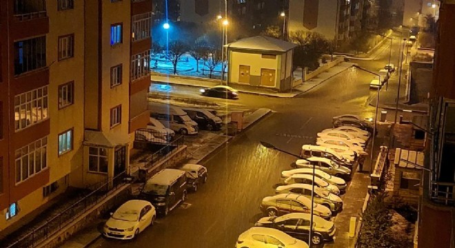 Erzurum'da eğitime bir günlük ara