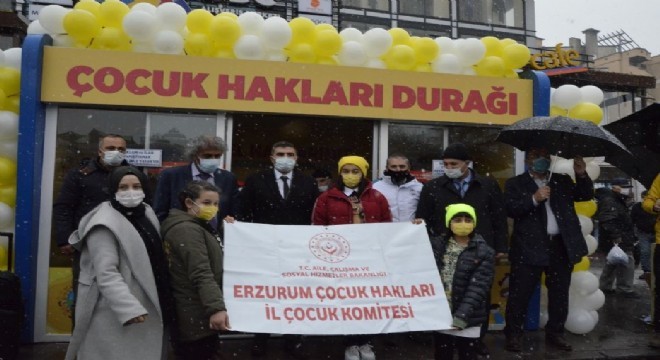 Erzurum'da 'Çocuk Hakları Durağı' açıldı