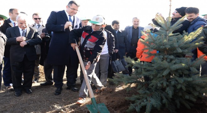 Erzurum'da ‘Fidanlar, Fidanlarla Büyüyor'