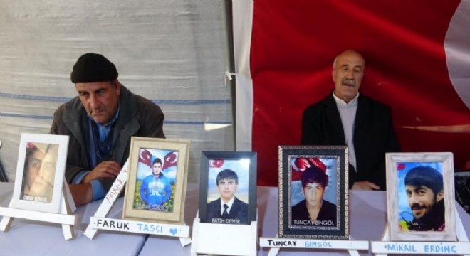 Evlat nöbetindeki babadan HDP'ye tepki