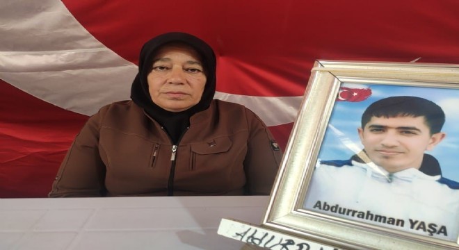 Evlatlarının yolunu gözlüyorlar