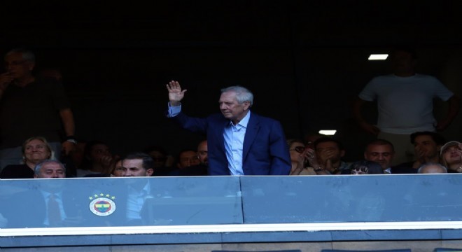 Fenerbahçeliler vefayı 'Aziz' bildi