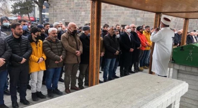 Gazeteci Polat'ın baba acısı