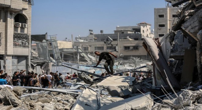 Gazze'de can kaybı 65 bin 174'e yükseldi