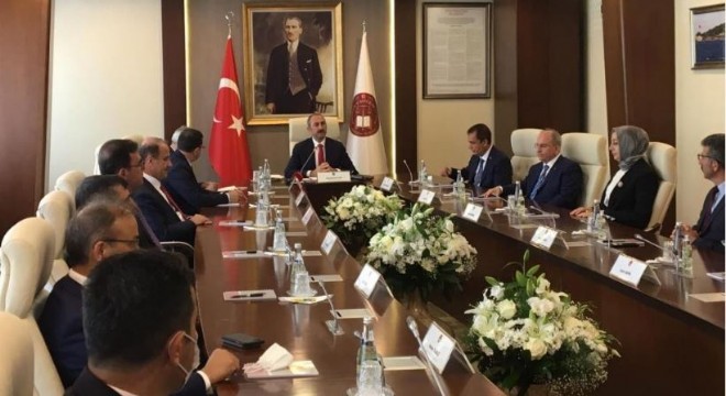 Gül'den FETÖ ile mücadelede kararlılık vurgusu