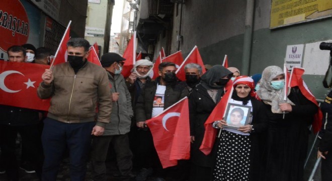 Hakkarili annelerin evlat nöbeti 42'nci haftada