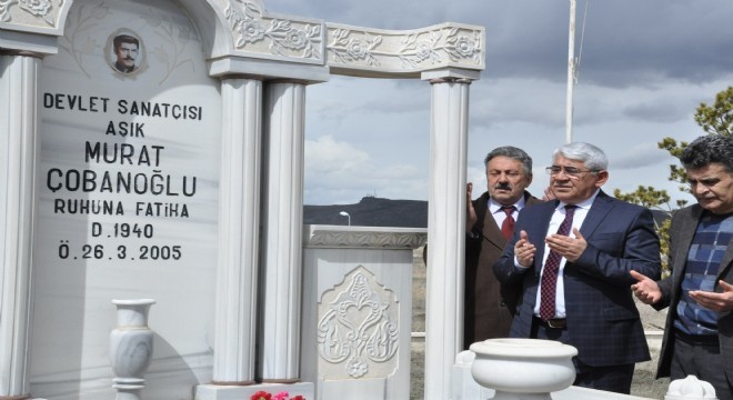 Halk Ozanı Çobanoğlu'na vefa