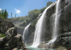 HES HUKUK KARŞISINDA PES