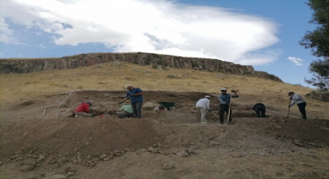Hınıs'ta 5 bin yıllık tarih gün yüzüne çıkarılıyor
