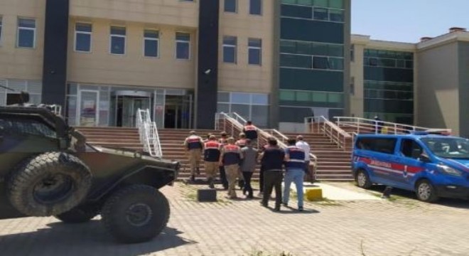 Jandarma ve MİT'ten terör operasyonu: 7 gözaltı