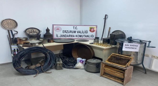 Jandarma'dan eş zamanlı operasyon: 4 tutuklama