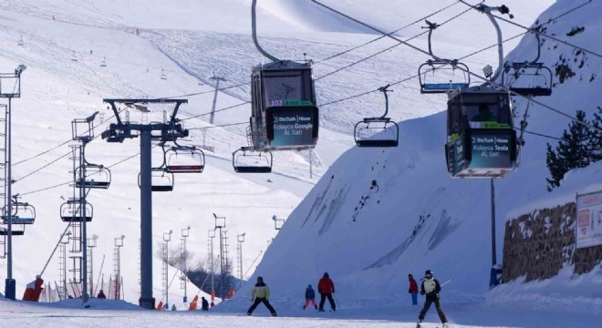 Kar rekoru Ergan ve Palandöken'de: 276 cm