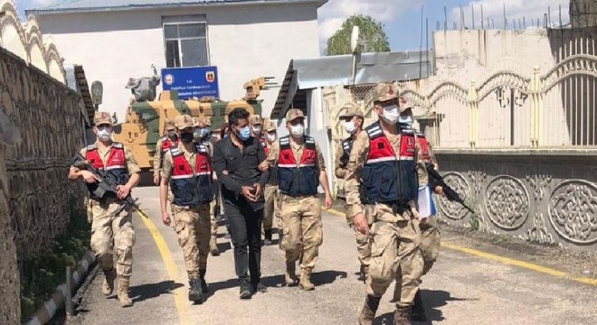 Karayazı'da uyuşturucu operasyonu: 2 tutuklama