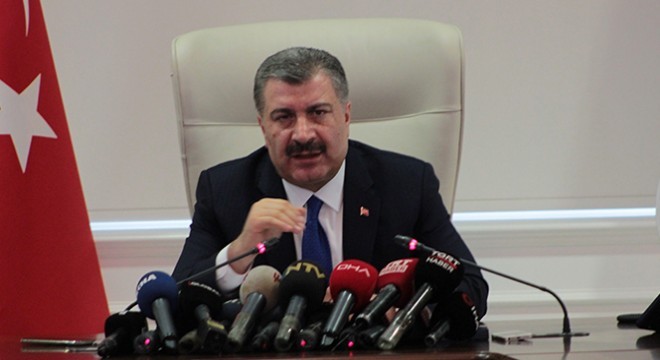 Koca: ‘Sağlık çalışanlarımız destan yazıyor'