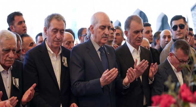 Kurtulmuş: Büyük görev siyasete düşüyor