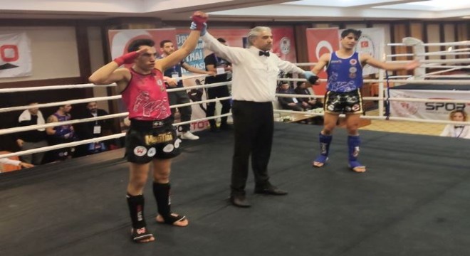 Muay Thai Şampiyonası'ndan 3 madalyayla döndüler