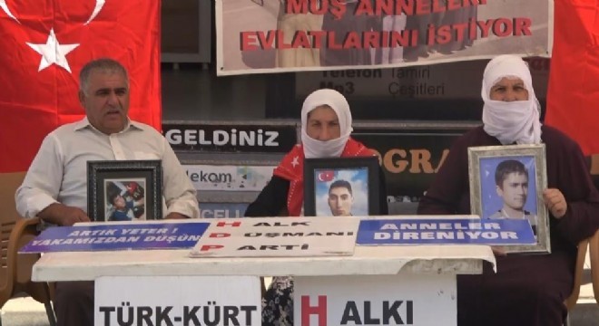 Muş'ta annelerin evlat nöbeti devam ediyor