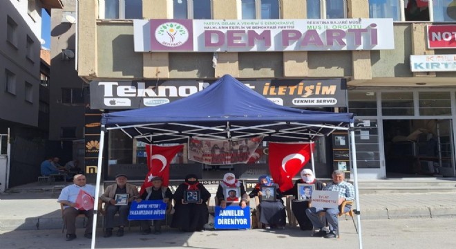 Muş'ta evlat nöbeti 216'ncı haftasında