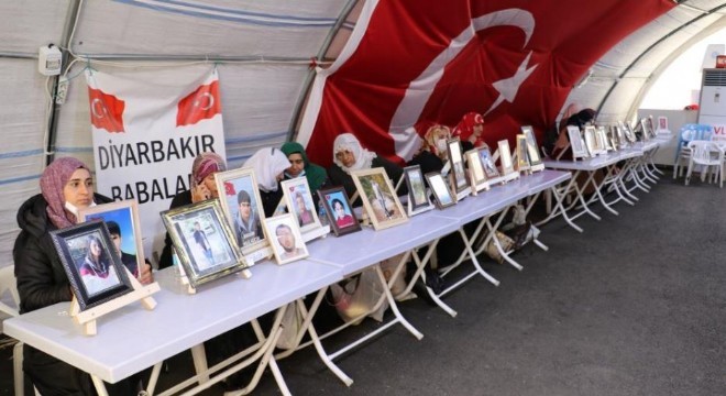 Nöbetteki ailelerden HDP'ye tepki yağıyor