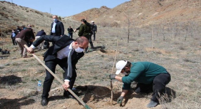 Oltu MYO'dan şehitlere vefa