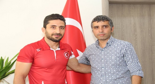 Oltu'da Ercan Gör sevinci