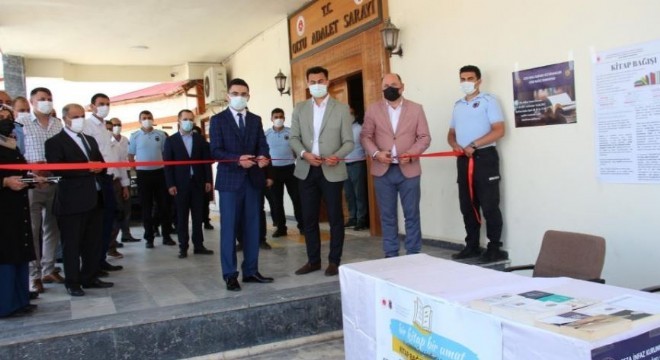 Oltu'da ‘Bir Kitap Bir Umut' kitap bağış kampanyası