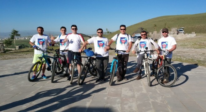 Organ nakline destek için pedal çevirdiler