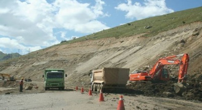 Ovit'te trafik kazası: 1 ölü, 2 yaralı