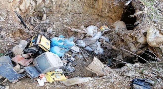 PKK'ya ait 8 barınak imha edildi