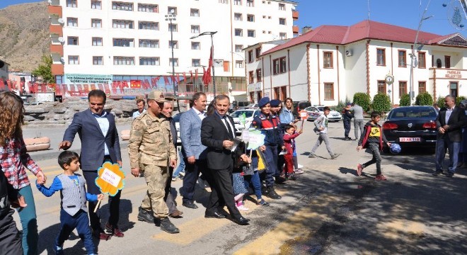 Pasinlerliler ‘Yaya Güvenliğinin Nöbetçisiyiz' dediler
