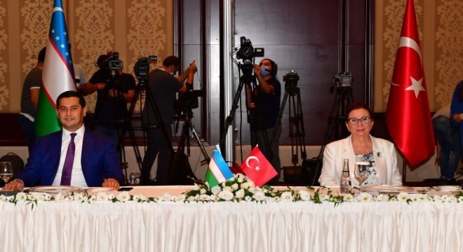 Pekcan: 'Türkiye en hızlı büyüyen ülke'