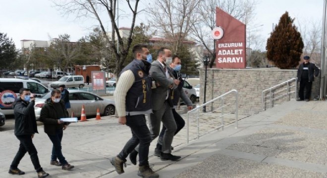 Polisi metrelerce sürükleyen taksici tutuklandı