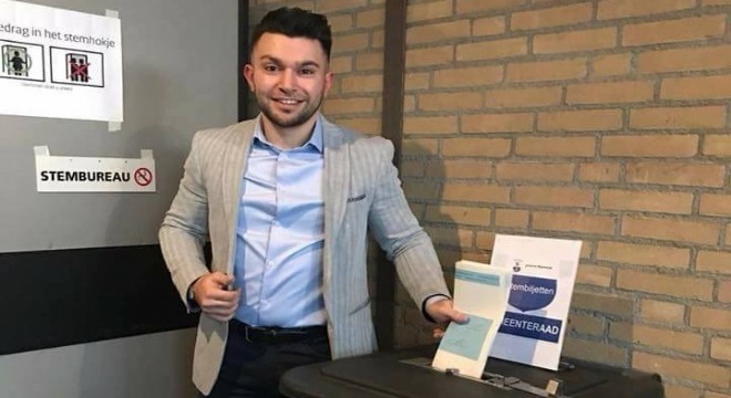 Roermond Belediye Meclisinde Oltu damgası