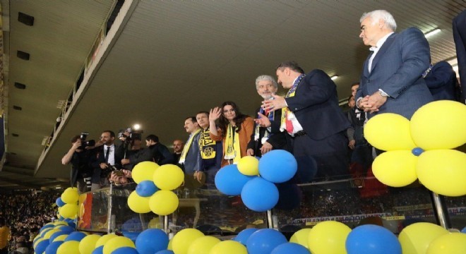 Sarıeroğlu, Ankaragücü'nün coşkusunda ortak oldu