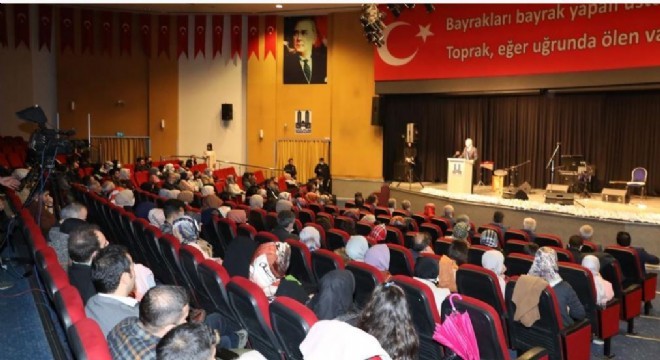 Sekmen: ‘Medeniyetlerin sözü şiirle yücelmiştir'