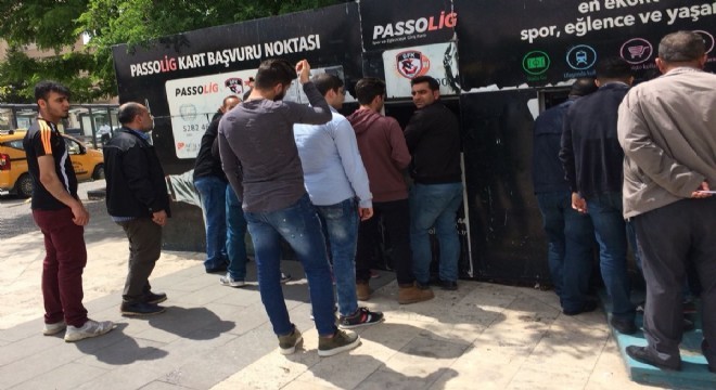 Taraftardan yoğun ilgi