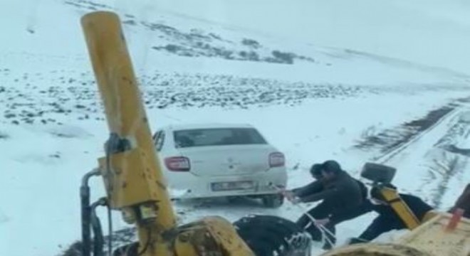 Tekman'da 30 köy yolu ulaşıma kapandı