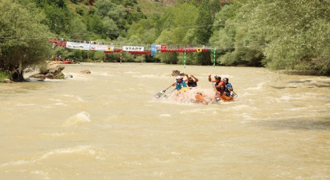 Türkiye Rafting Şampiyonası Tunceli'de başladı