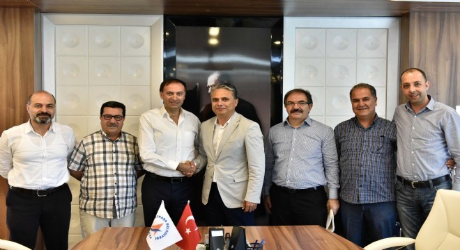 Uysal, Erzurumspor'u kutladı