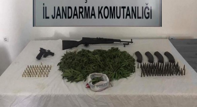 Uyuşturucu ve silah kaçakçılığı operasyonu: 5 gözaltı