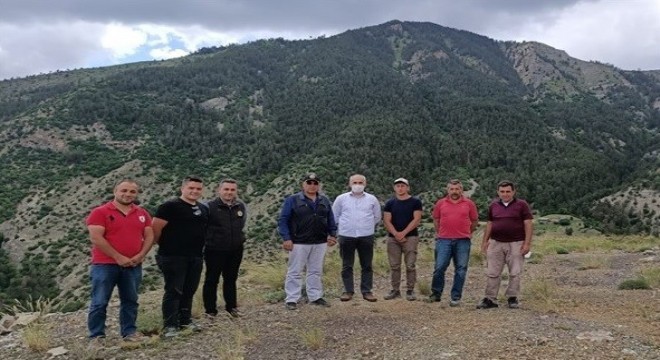 Uzundere'de yol yapım çalışmaları