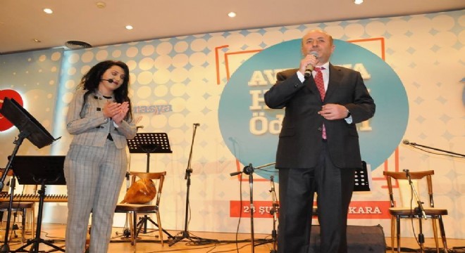 Vali Azizoğlu'na Avrasya Hizmet Ödülü