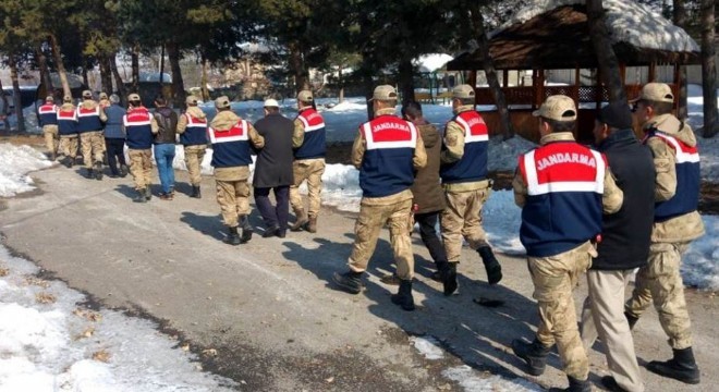 Varto'da terör operasyonu: 8 gözaltı