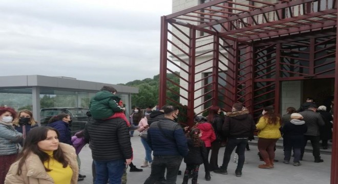 Vatandaşlar Menderes'in anısına sahip çıktı