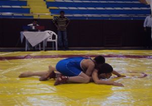 850 güreşçi mindere çıkıyor